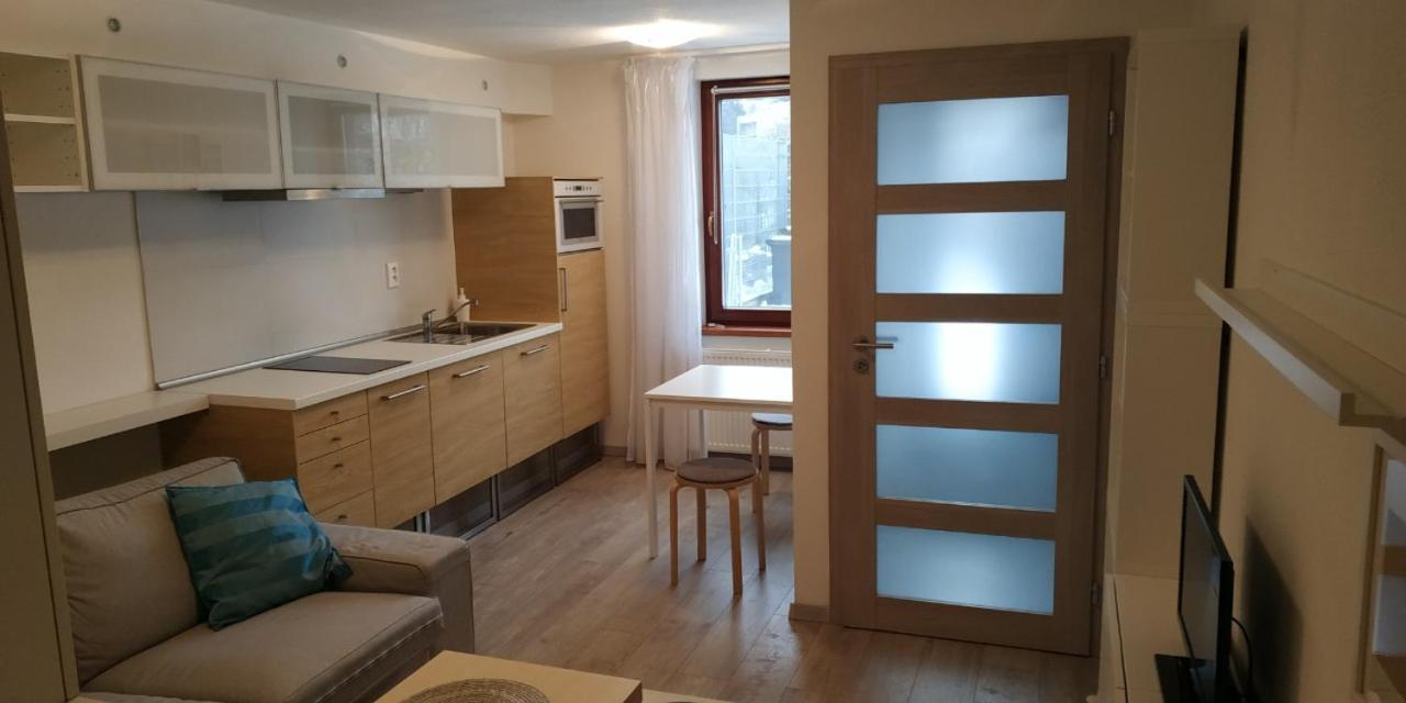 Jana Apartments Братислава Экстерьер фото